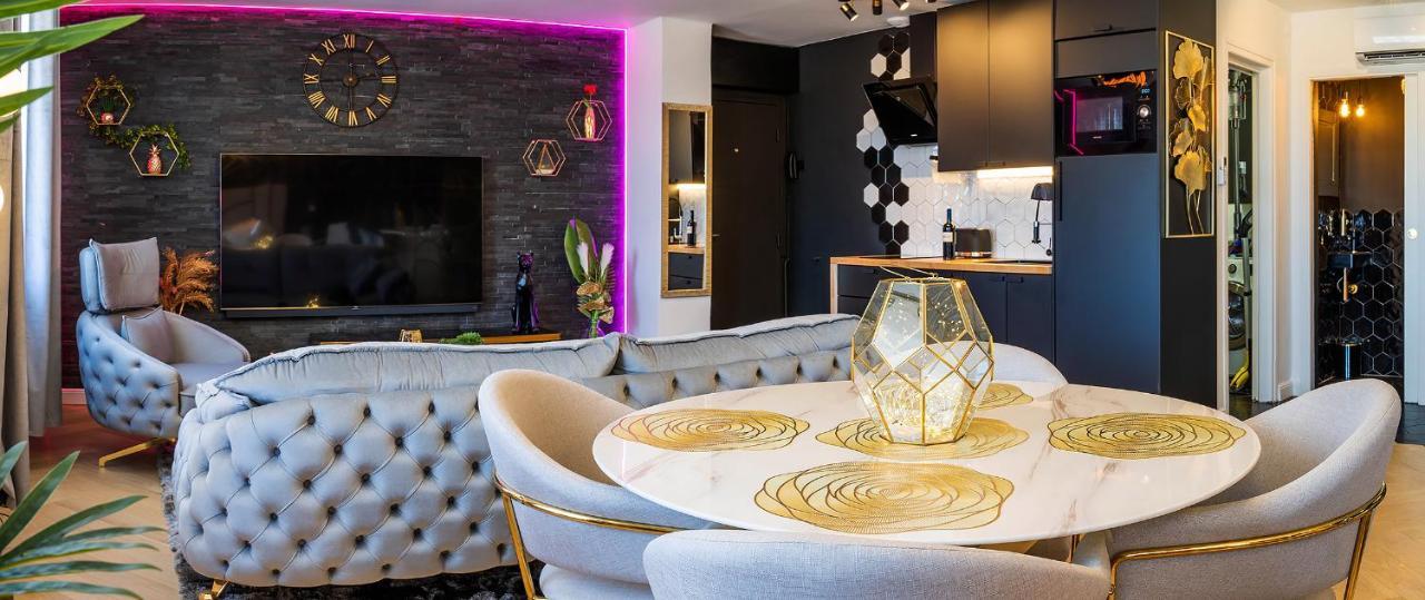 Magnifique Loft / Spa En Face De La Cathedrale ! Narbonne Ngoại thất bức ảnh