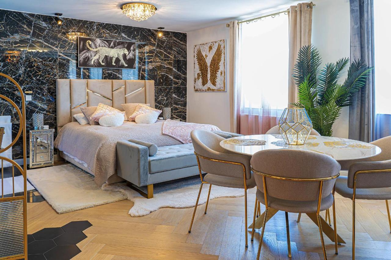 Magnifique Loft / Spa En Face De La Cathedrale ! Narbonne Ngoại thất bức ảnh
