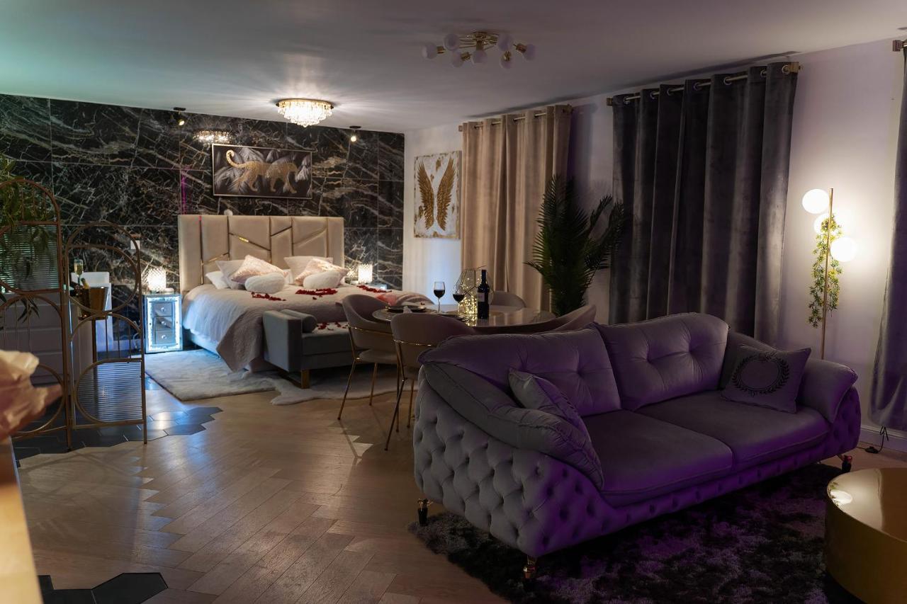 Magnifique Loft / Spa En Face De La Cathedrale ! Narbonne Ngoại thất bức ảnh