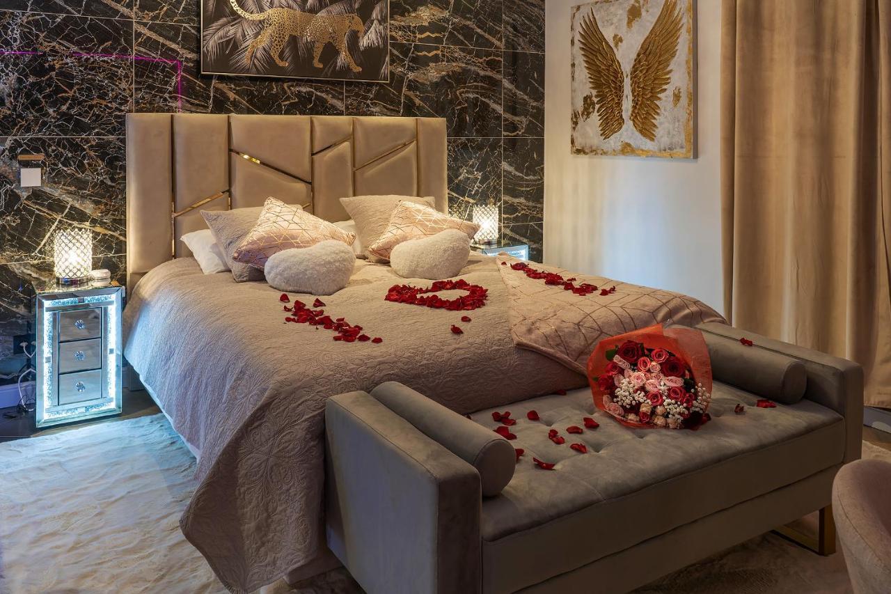 Magnifique Loft / Spa En Face De La Cathedrale ! Narbonne Ngoại thất bức ảnh